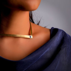 18K Gold Cuff Necklace Triangle with Blue Sapphire