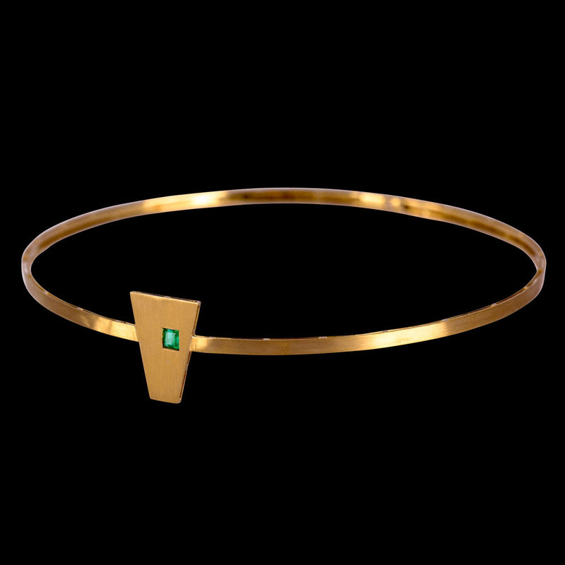 18K Gold Cuff Necklace Trapeze with Green Emerald